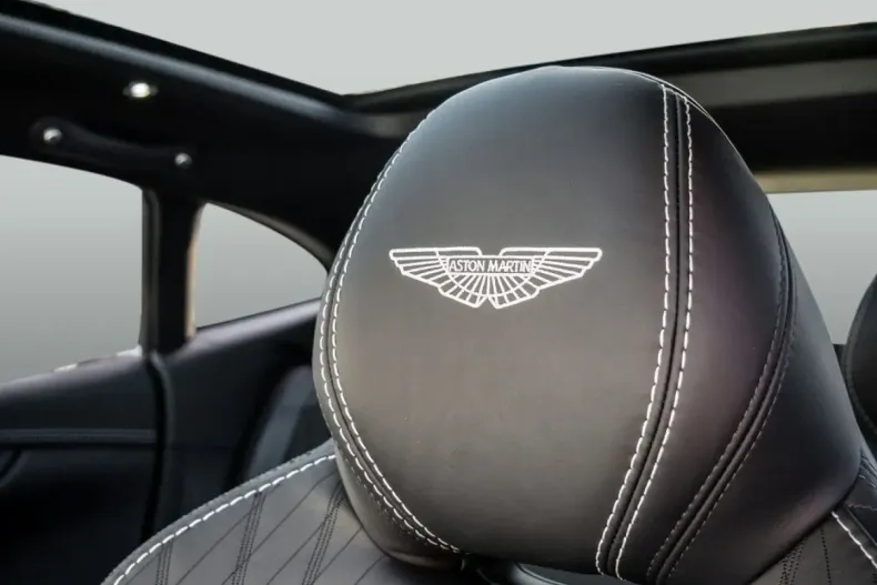 Aston Martin DBX din 2023 cu 6.404 km - oferta AST124632 - foto 5