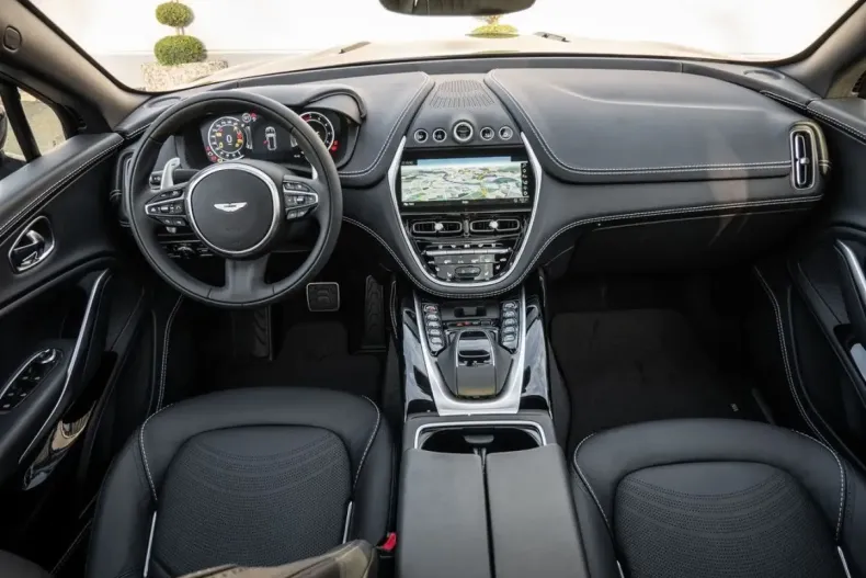 Aston Martin DBX din 2023 cu 6.404 km - oferta AST124632 - foto 18