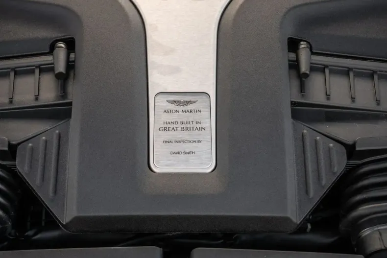 Aston Martin DBX din 2023 cu 6.404 km - oferta AST124632 - foto 25