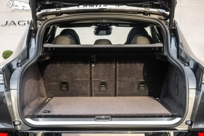 Aston Martin DBX din 2023 cu 6.404 km - oferta AST124632 - foto 26