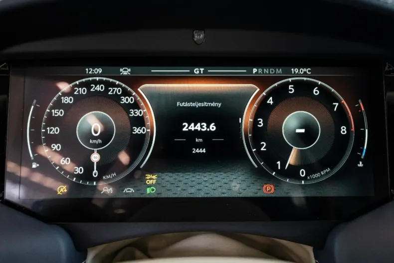 Aston Martin DB12 din 2024 cu 2.444 km - oferta AST124641 - foto 12