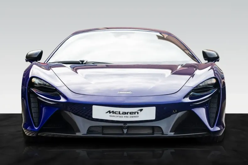 McLaren Artura din 2023 cu 1.500 km - oferta MCL124647 - foto 3