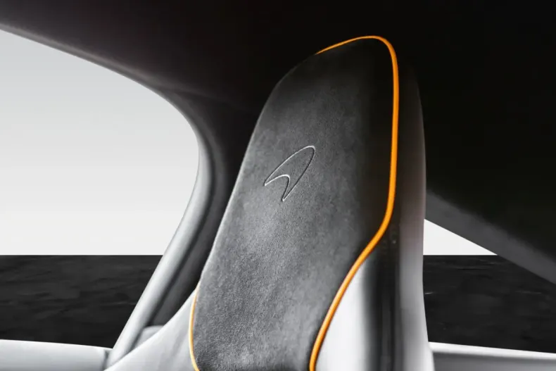 McLaren Artura din 2023 cu 1.500 km - oferta MCL124647 - foto 6