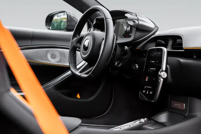 McLaren Artura din 2023 cu 1.500 km - oferta MCL124647 - foto 20