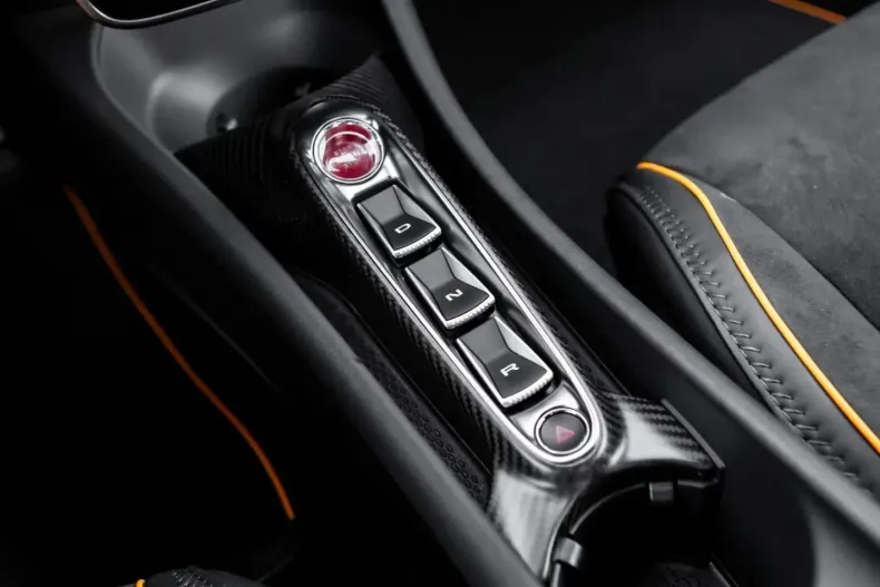 McLaren Artura din 2023 cu 1.500 km - oferta MCL124647 - foto 28