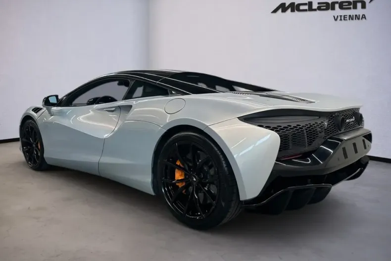 McLaren Artura din 2023 cu 13.300 km - oferta MCL124649 - foto 4