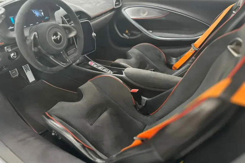 McLaren Artura din 2023 cu 13.300 km - oferta MCL124649 - foto 9