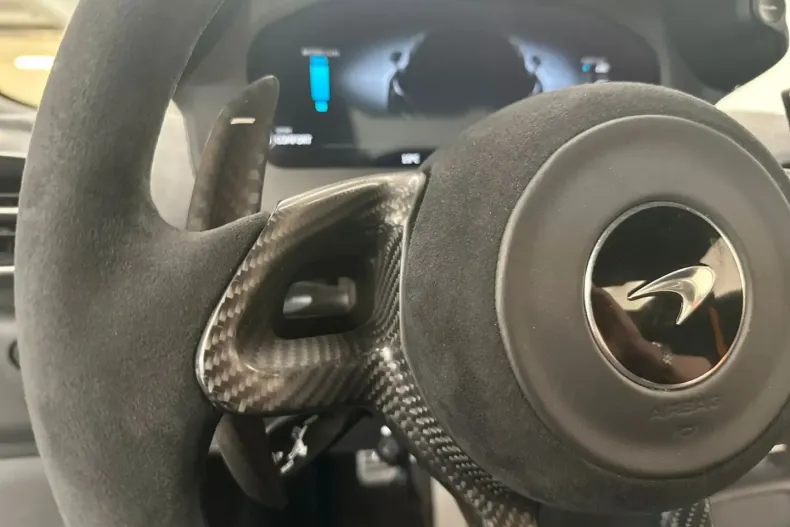 McLaren Artura din 2023 cu 13.300 km - oferta MCL124649 - foto 13