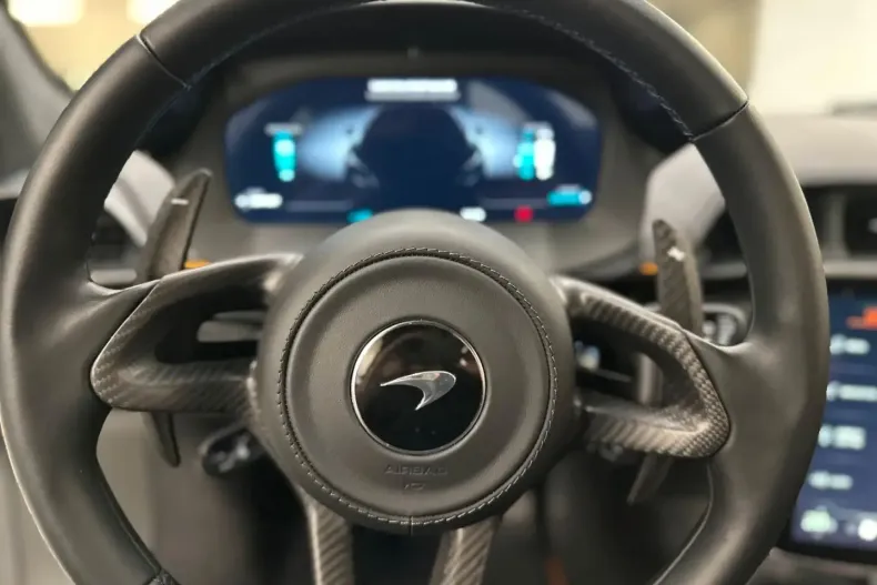 McLaren Artura din 2024 cu 7.500 km - oferta MCL124651 - foto 11