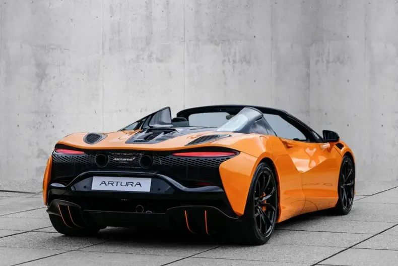 McLaren Artura din 2024 cu 4.850 km - oferta MCL124652 - foto 3