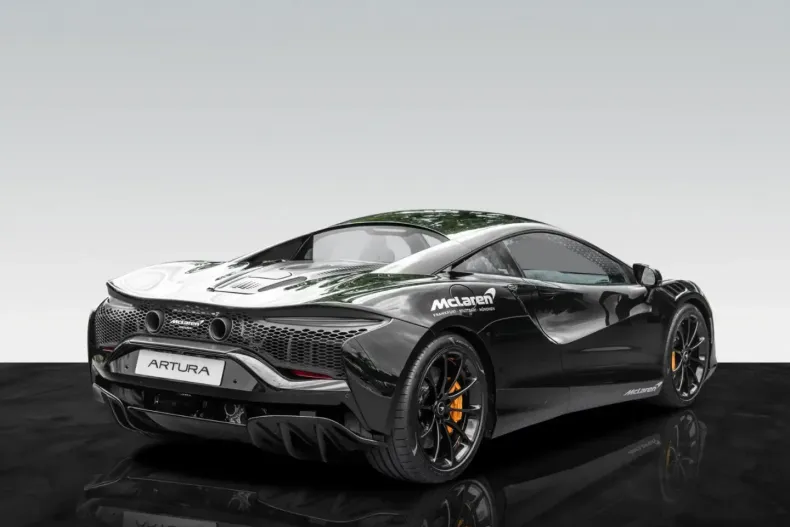 McLaren Artura din 2023 cu 6.500 km - oferta MCL124654 - foto 2