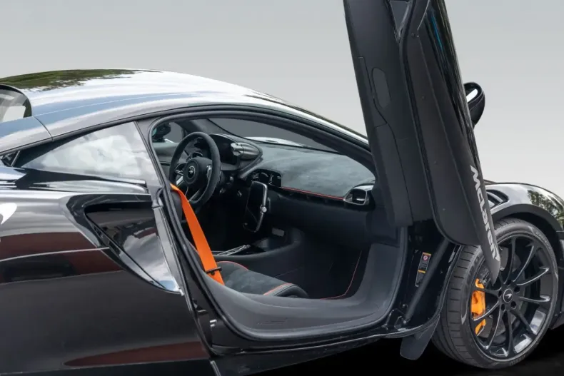 McLaren Artura din 2023 cu 6.500 km - oferta MCL124654 - foto 15