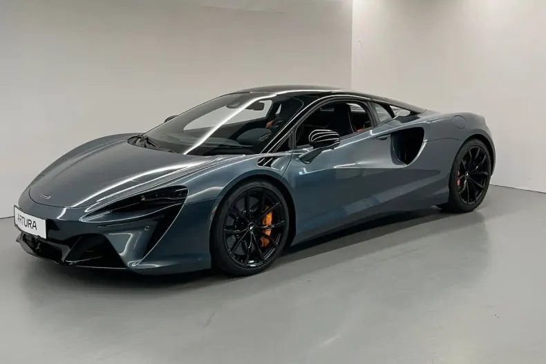 McLaren Artura din 2023 cu 3.800 km - oferta MCL124655 - foto 1