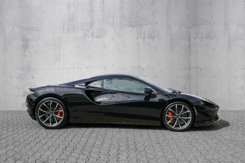 McLaren Artura din 2023 cu 7.810 km - oferta MCL124656 - foto 2