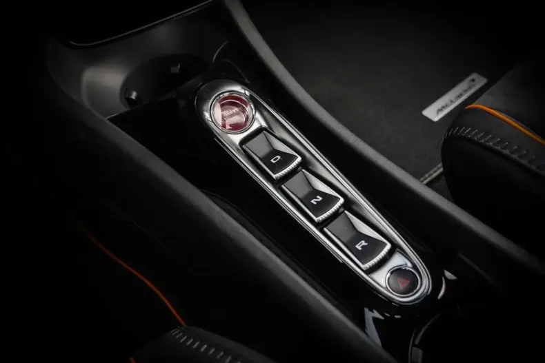 McLaren Artura din 2023 cu 7.810 km - oferta MCL124656 - foto 19