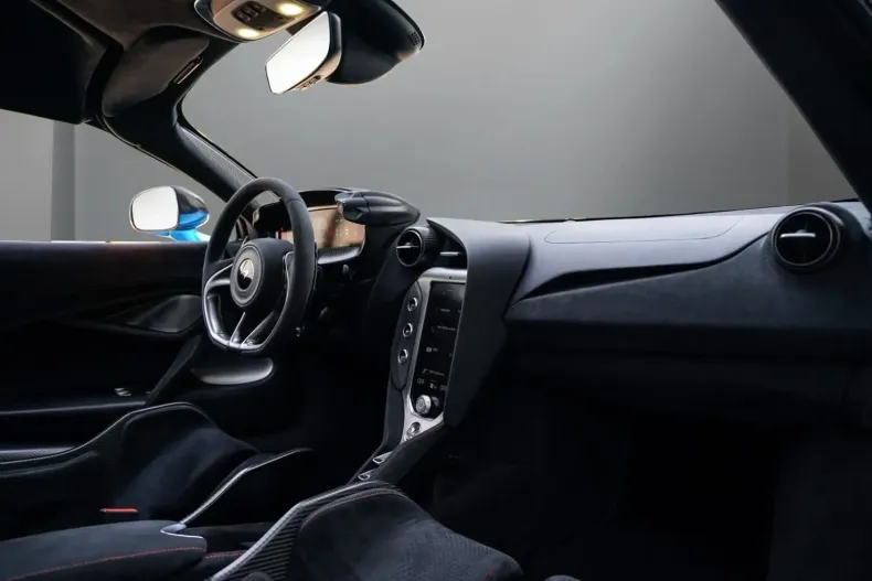 McLaren 750S din 2023 cu 9.600 km - oferta MCL124660 - foto 18