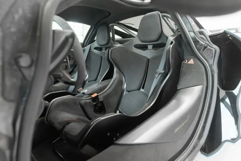 McLaren 750S din 2023 cu 9.500 km - oferta MCL124673 - foto 11