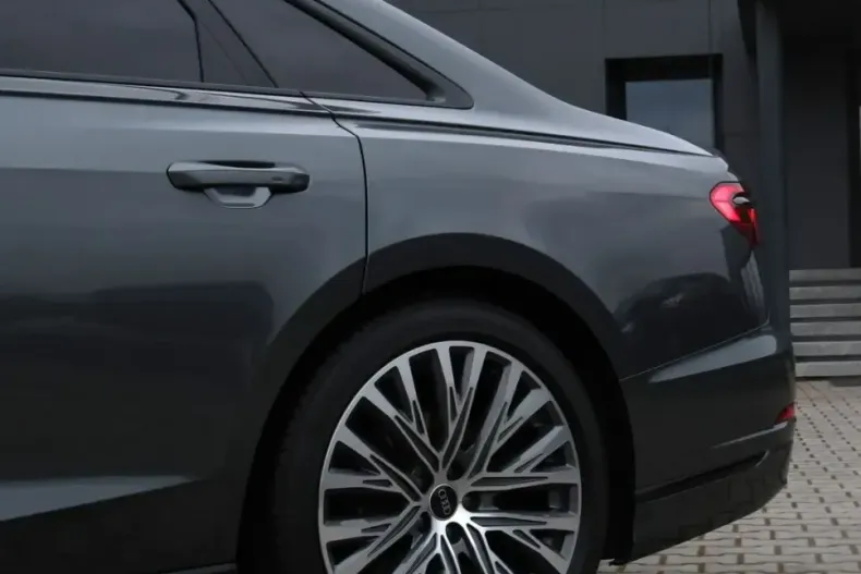 Audi A8 din 2023 cu 6.018 km - oferta AUD124679 - foto 2