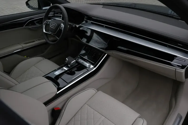 Audi A8 din 2023 cu 6.018 km - oferta AUD124679 - foto 9