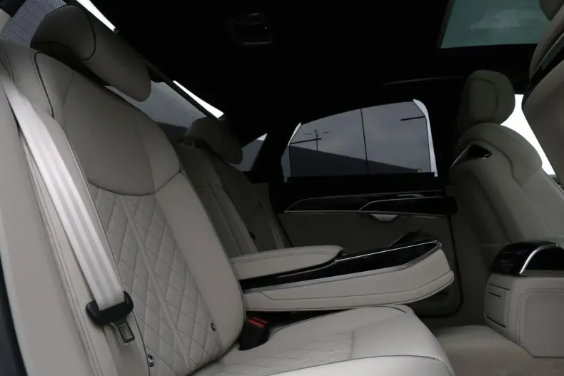 Audi A8 din 2023 cu 6.018 km - oferta AUD124679 - foto 25