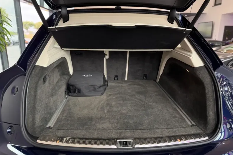 Bentley Bentayga din 2023 cu 48.913 km - oferta BEN124681 - foto 6