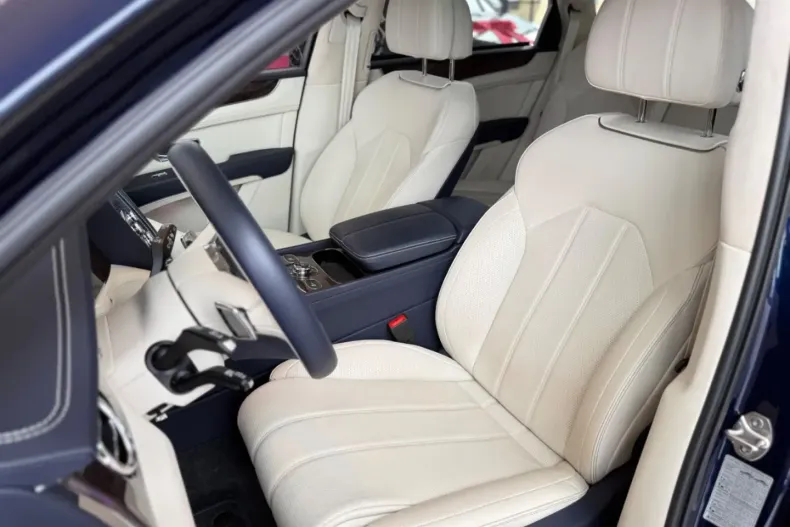 Bentley Bentayga din 2023 cu 48.913 km - oferta BEN124681 - foto 11