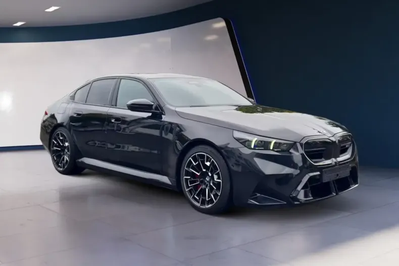 BMW M5 din 2025 cu 4.064 km - oferta BMW124691 - foto 2