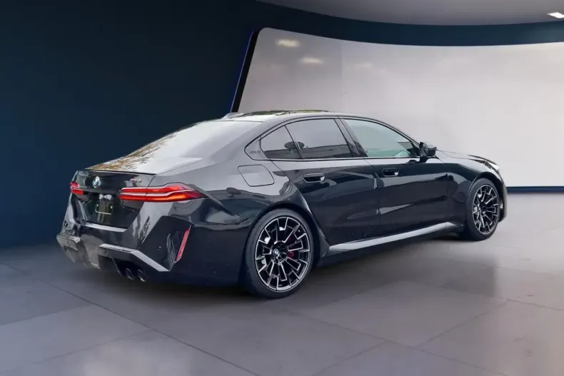 BMW M5 din 2025 cu 4.064 km - oferta BMW124691 - foto 3