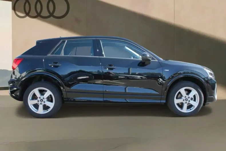 Audi Q2 din 2025 cu 5.700 km - oferta AUD124700 - foto 3