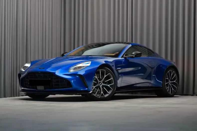 Aston Martin V8 Vantage din 2025 cu 200 km - oferta AST124743 - foto 1