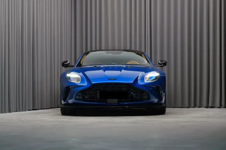 Aston Martin V8 Vantage din 2025 cu 200 km - oferta AST124743 - foto 2