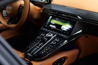 Aston Martin V8 Vantage din 2025 cu 200 km - oferta AST124743 - foto 12