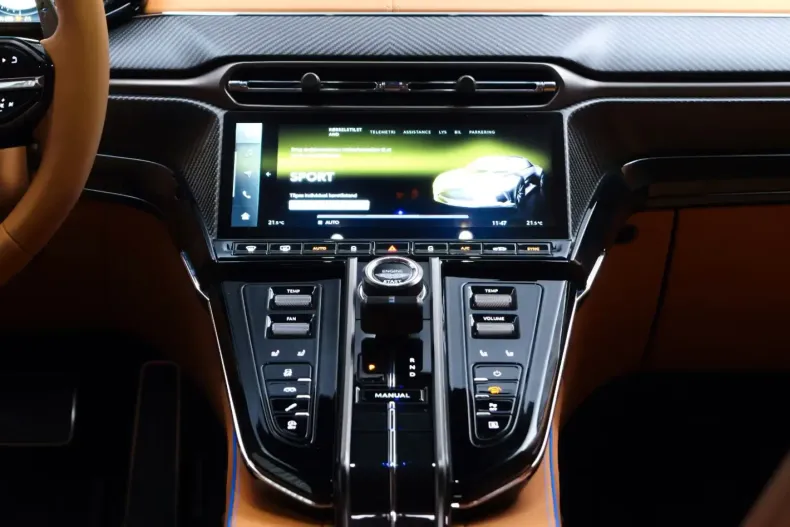 Aston Martin V8 Vantage din 2025 cu 200 km - oferta AST124743 - foto 14