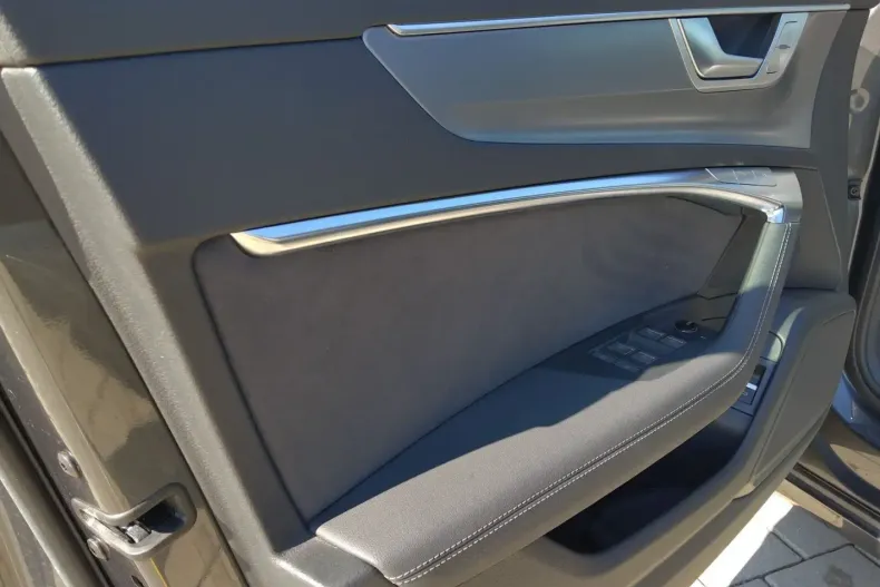 Audi A6 din 2022 cu 24.190 km - oferta AUD124760 - foto 15