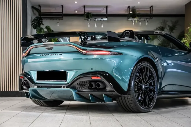 Aston Martin V8 Vantage din 2023 cu 8.618 km - oferta AST124768 - foto 4