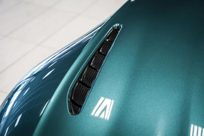 Aston Martin V8 Vantage din 2023 cu 8.618 km - oferta AST124768 - foto 7