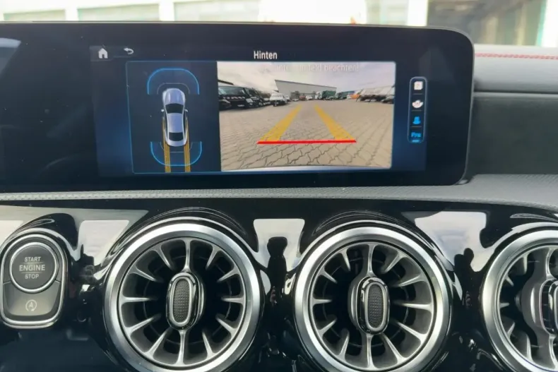 Mercedes-Benz CLA 220 din 2024 cu 21.992 km - oferta MER124803 - foto 13