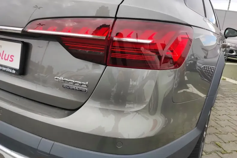 Audi A4 Allroad din 2021 cu 72.471 km - oferta AUD124817 - foto 8