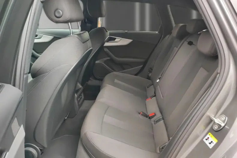 Audi A4 Allroad din 2021 cu 72.471 km - oferta AUD124817 - foto 10