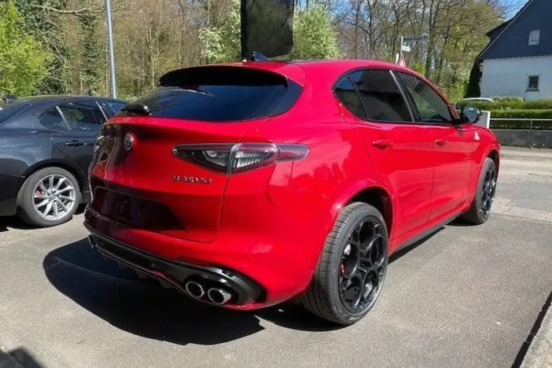 Alfa Romeo Stelvio din 2023 cu 9.990 km - oferta ALF124821 - foto 5