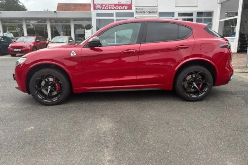 Alfa Romeo Stelvio din 2023 cu 12.000 km - oferta ALF124822 - foto 2