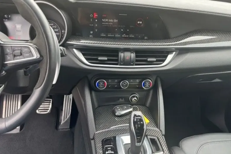 Alfa Romeo Stelvio din 2023 cu 12.000 km - oferta ALF124822 - foto 10