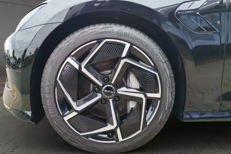 BYD SEAL din 2025 cu 4.990 km - oferta BYD124834 - foto 8