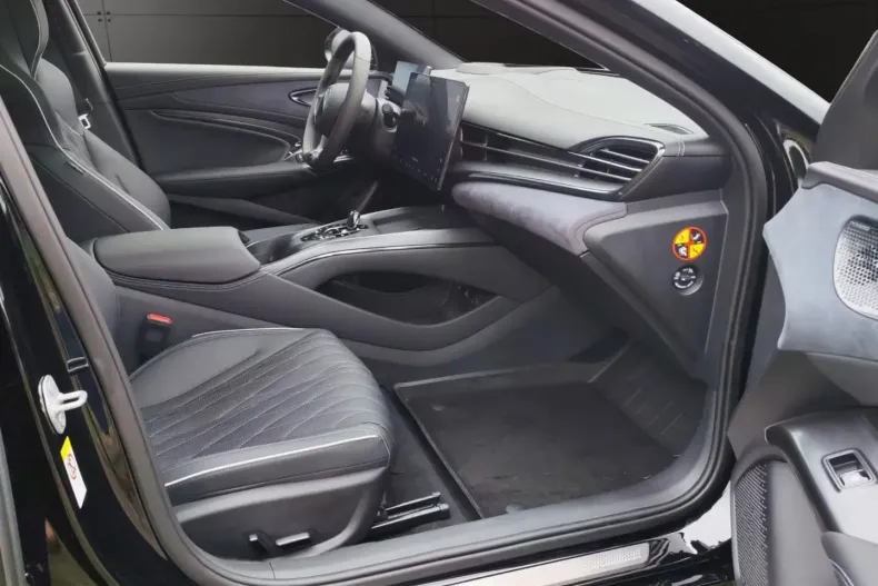 BYD SEAL din 2025 cu 4.990 km - oferta BYD124834 - foto 13