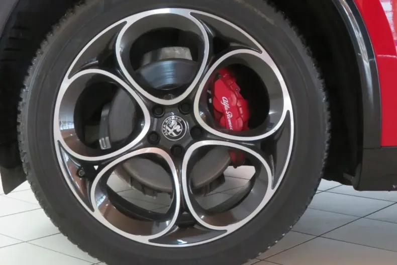 Alfa Romeo Stelvio din 2023 cu 16.700 km - oferta ALF124846 - foto 23