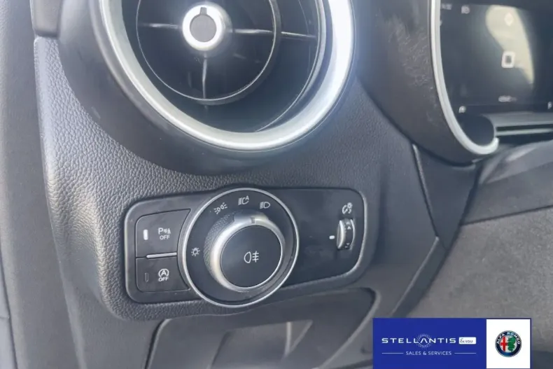 Alfa Romeo Stelvio din 2024 cu 45.550 km - oferta ALF124848 - foto 20