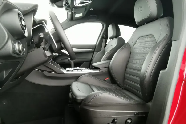 Alfa Romeo Stelvio din 2024 cu 39.270 km - oferta ALF124850 - foto 8