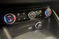 Alfa Romeo Stelvio din 2024 cu 49.330 km - oferta ALF124851 - foto 20