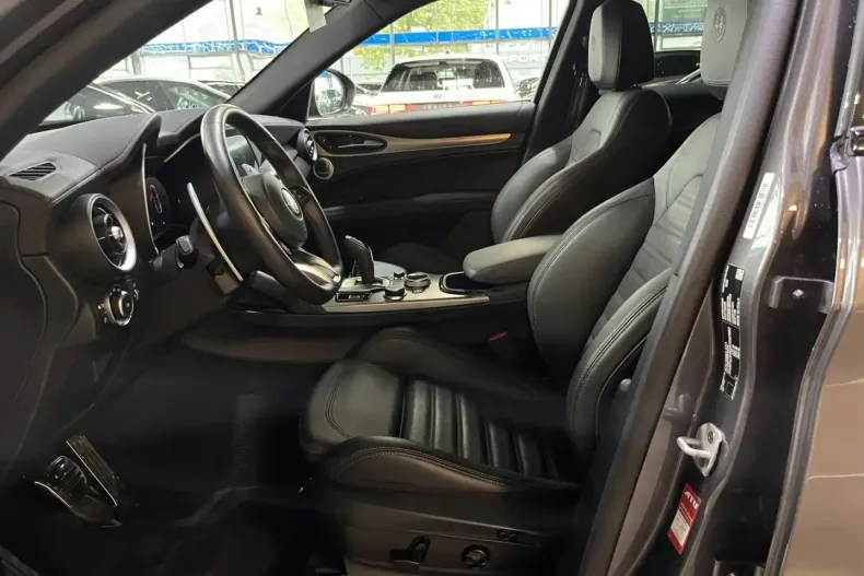 Alfa Romeo Stelvio din 2024 cu 48.158 km - oferta ALF124852 - foto 9