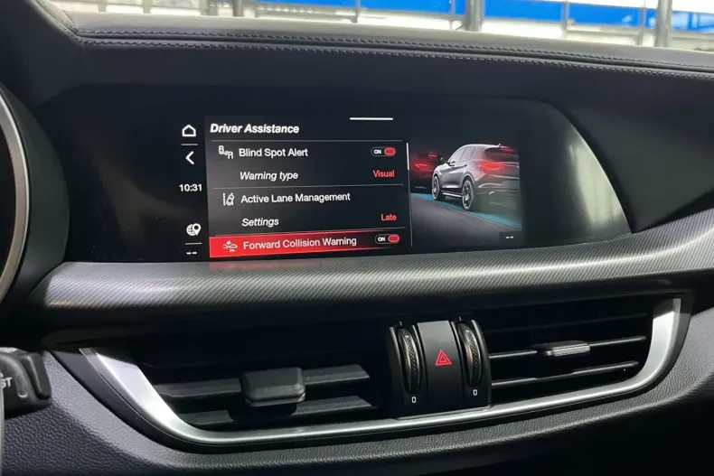 Alfa Romeo Stelvio din 2024 cu 48.158 km - oferta ALF124852 - foto 23